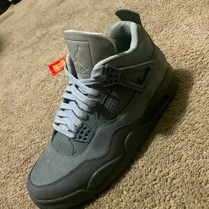 Jordan 4s